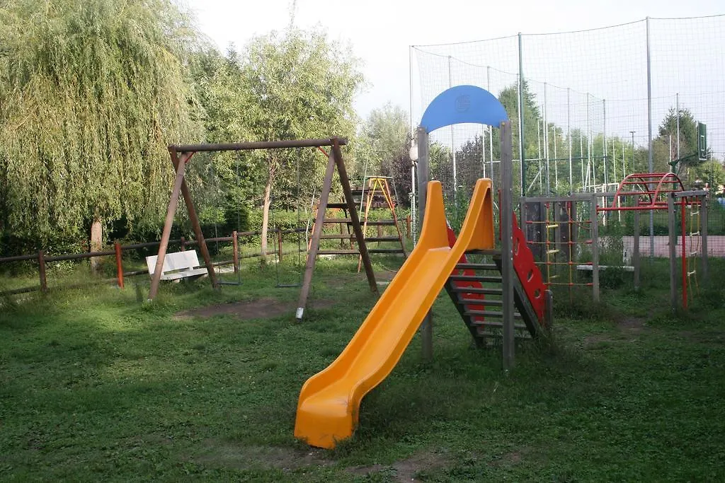 Camping Montorfano 2*,