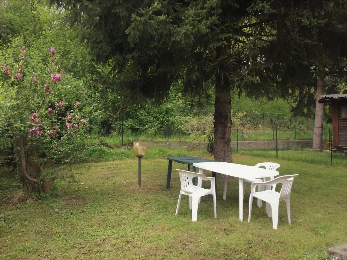 Camping Montorfano 2*,