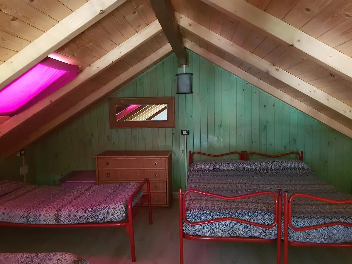 Camping Montorfano 2*,  Italia